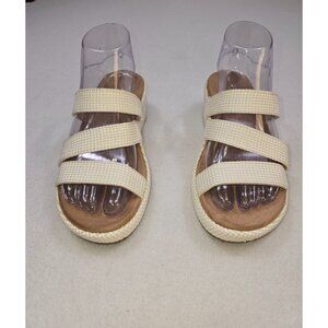 Skechers Martha Stewart Beige Wedge Sandals Size 6 Cushioned Insole Open-Toe